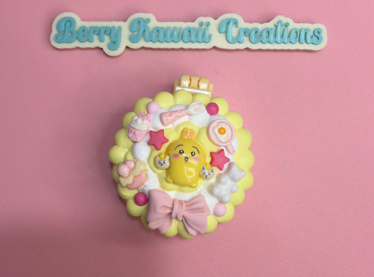 🐰 Usagi Inspired Decoden Compact Mirror & fold out Brush - Chiikawa Collection