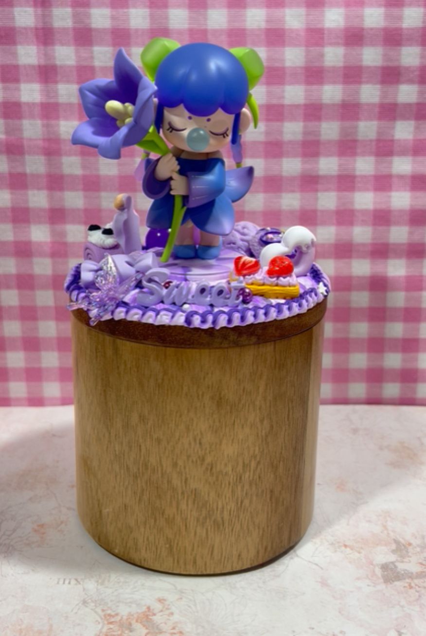 Custom Decoden Jar