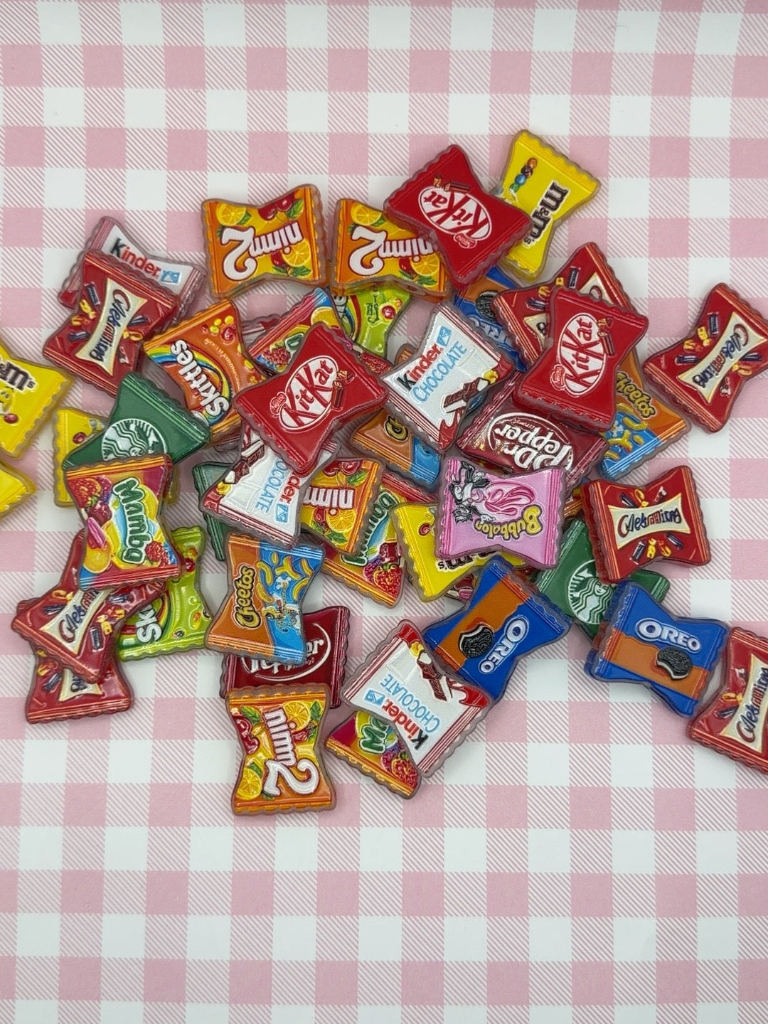 Examples of randomly selected snack mix beads